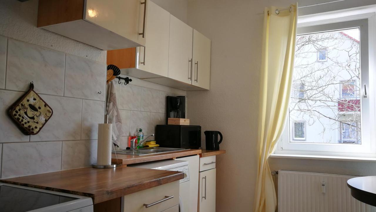Apartment Am Suedpark Merseburg Buitenkant foto
